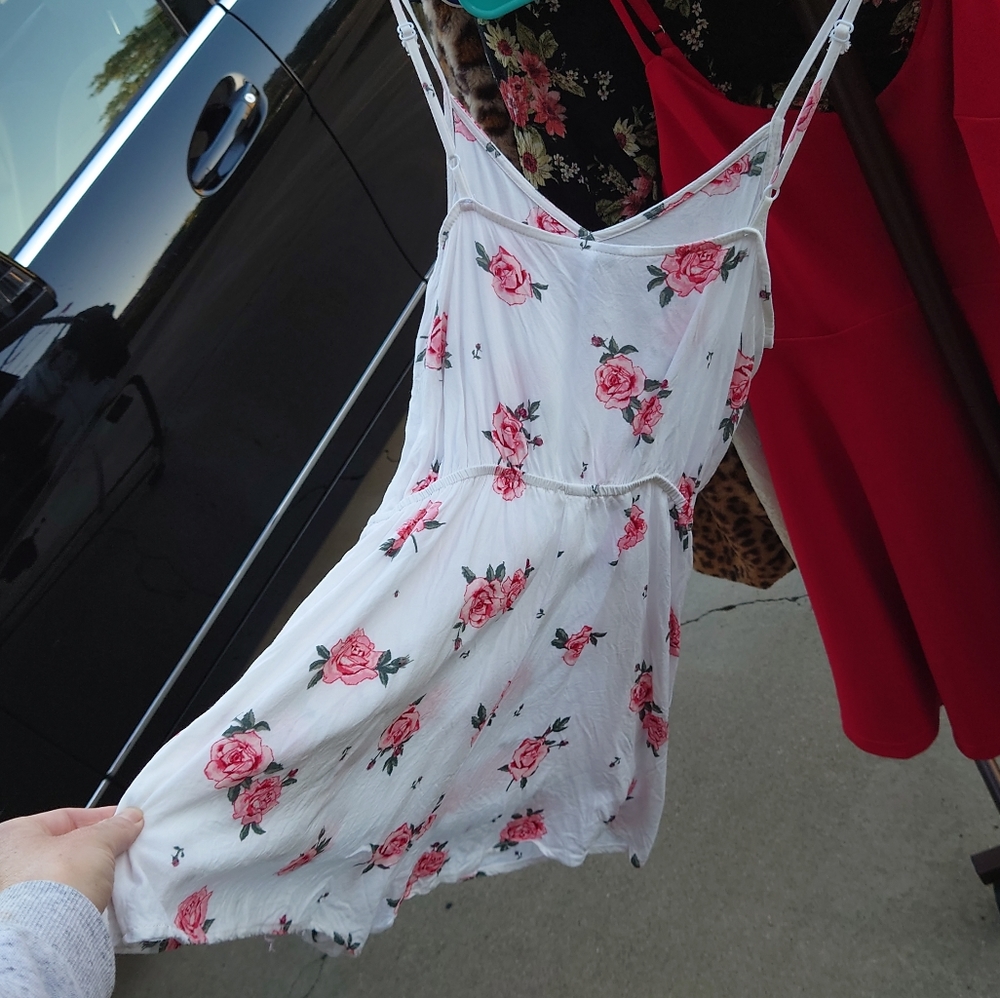 H&M Romper - Picture 2 of 2
